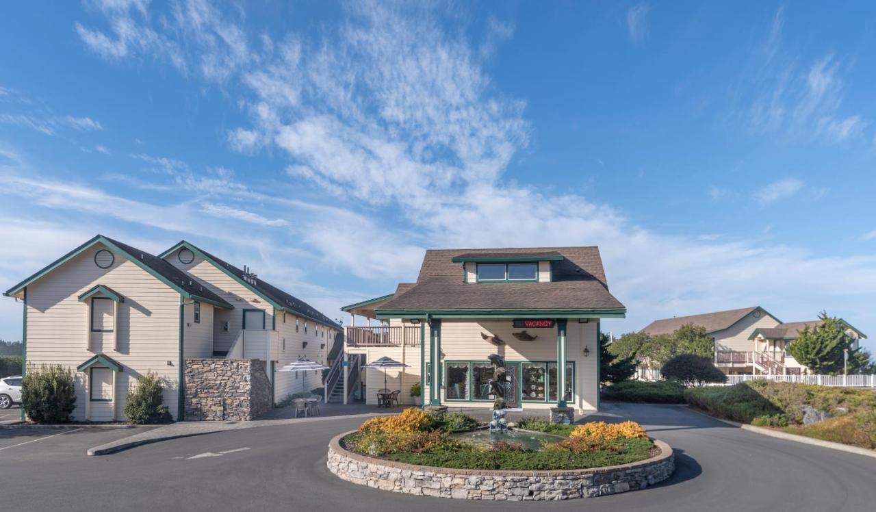 Emerald Dolphin Inn & Mini Golf Fort Bragg Exterior foto