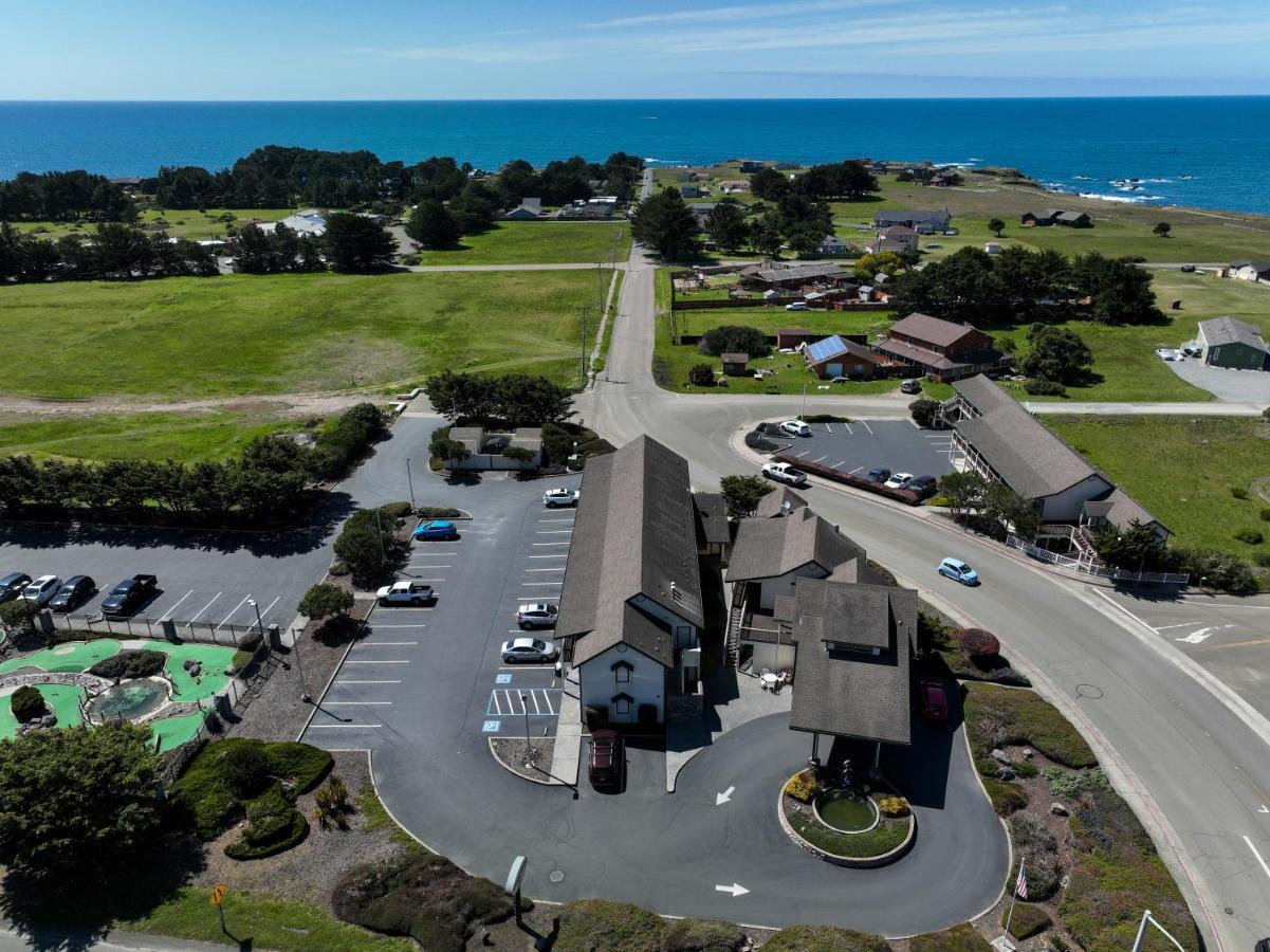 Emerald Dolphin Inn & Mini Golf Fort Bragg Exterior foto
