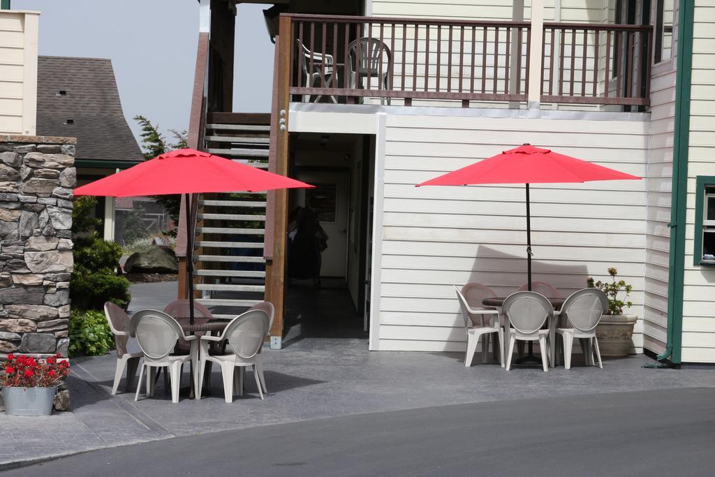 Emerald Dolphin Inn & Mini Golf Fort Bragg Exterior foto